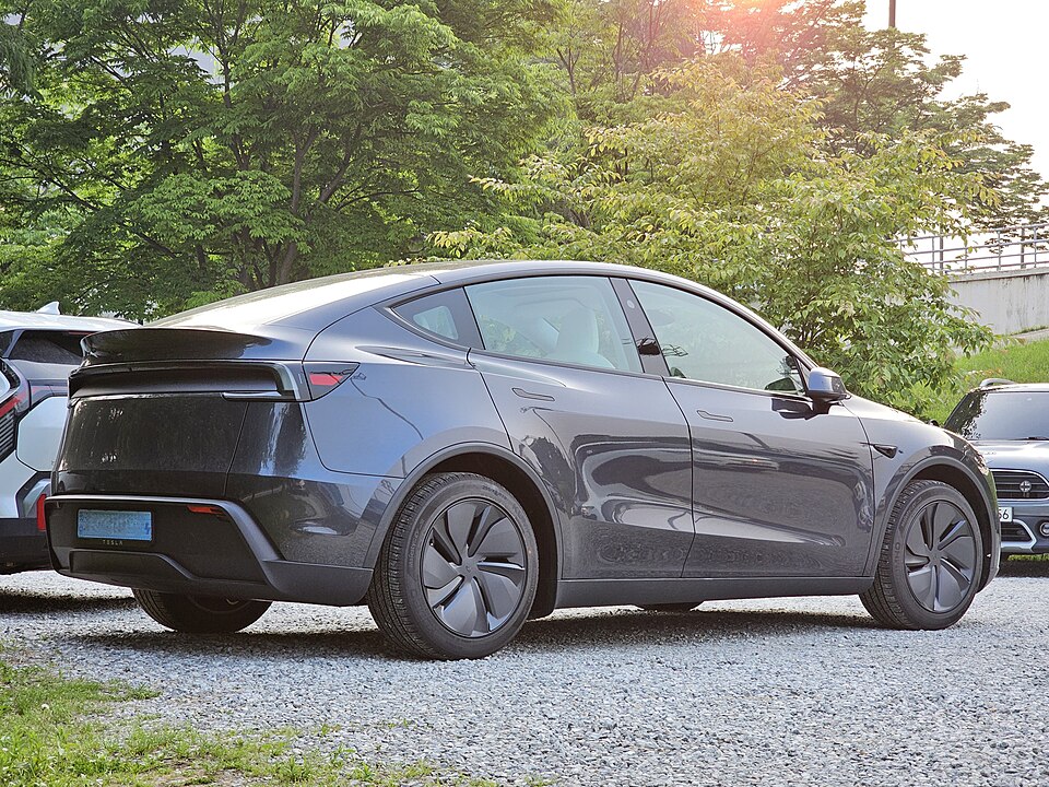 Tesla Model Y 2023